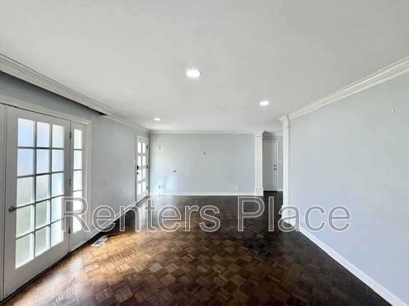 2 bed, 1.0 bath, 1315 sqft, $1,395 — Photo 3