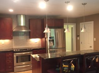 216 W Rocks Rd, Norwalk, CT 06851