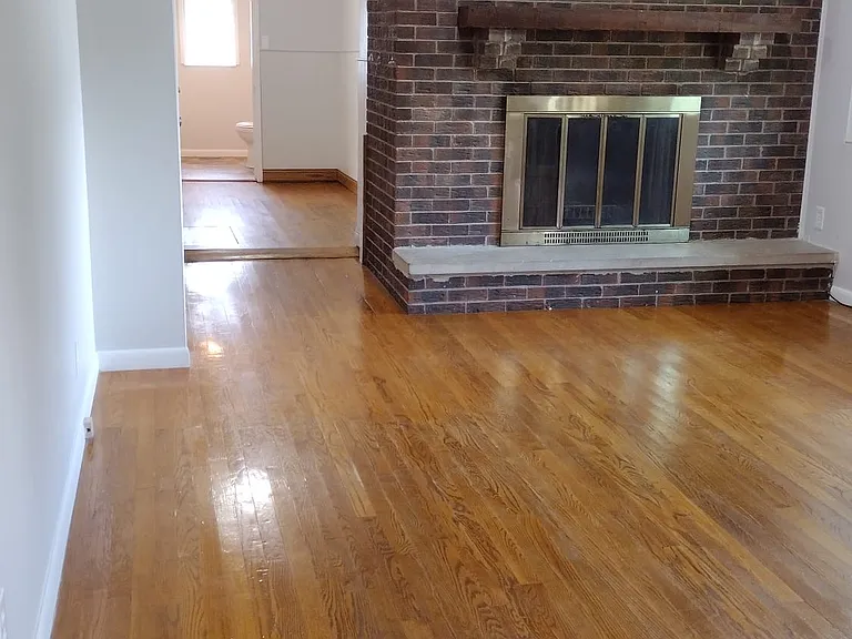 2257 Robin Ave — Photo 9
