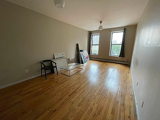 1st image of 106 Manhattan Ave Floor 3