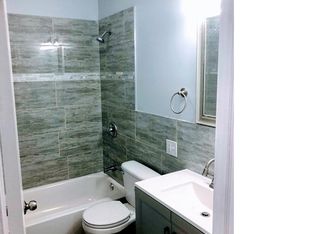 8357 S Kerfoot Ave FLOOR 1, Chicago, IL 60620