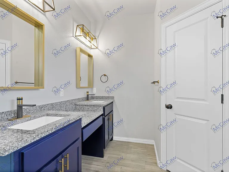 2524 Creek Dr — Photo 14