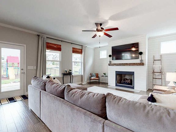 4th image of 2736 Cloister Ln