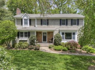 10 Myrtle Ave, Florham Park, NJ 07932