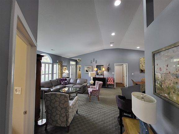 4th image of 17301 Dawn Ct