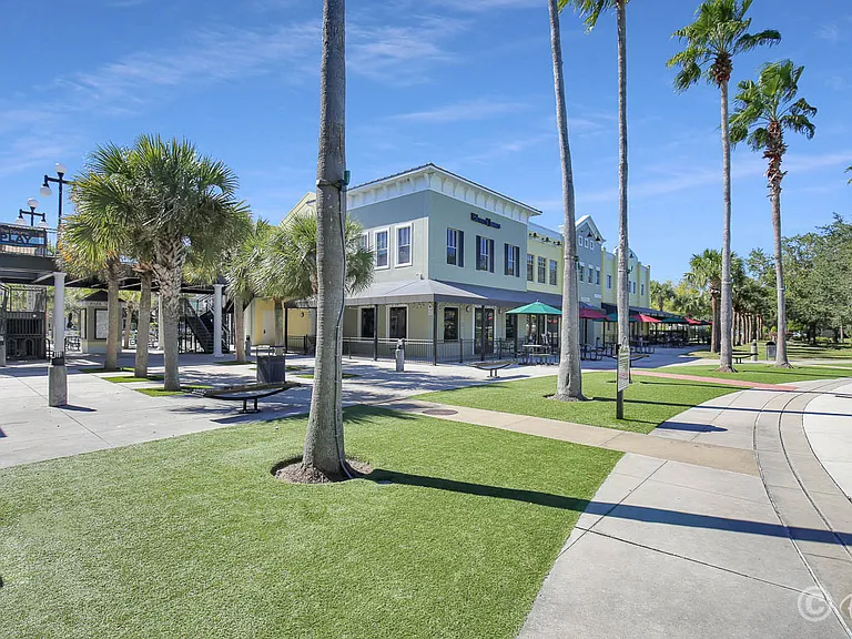 6123 Fishhawk Crossing Blvd — Photo 31