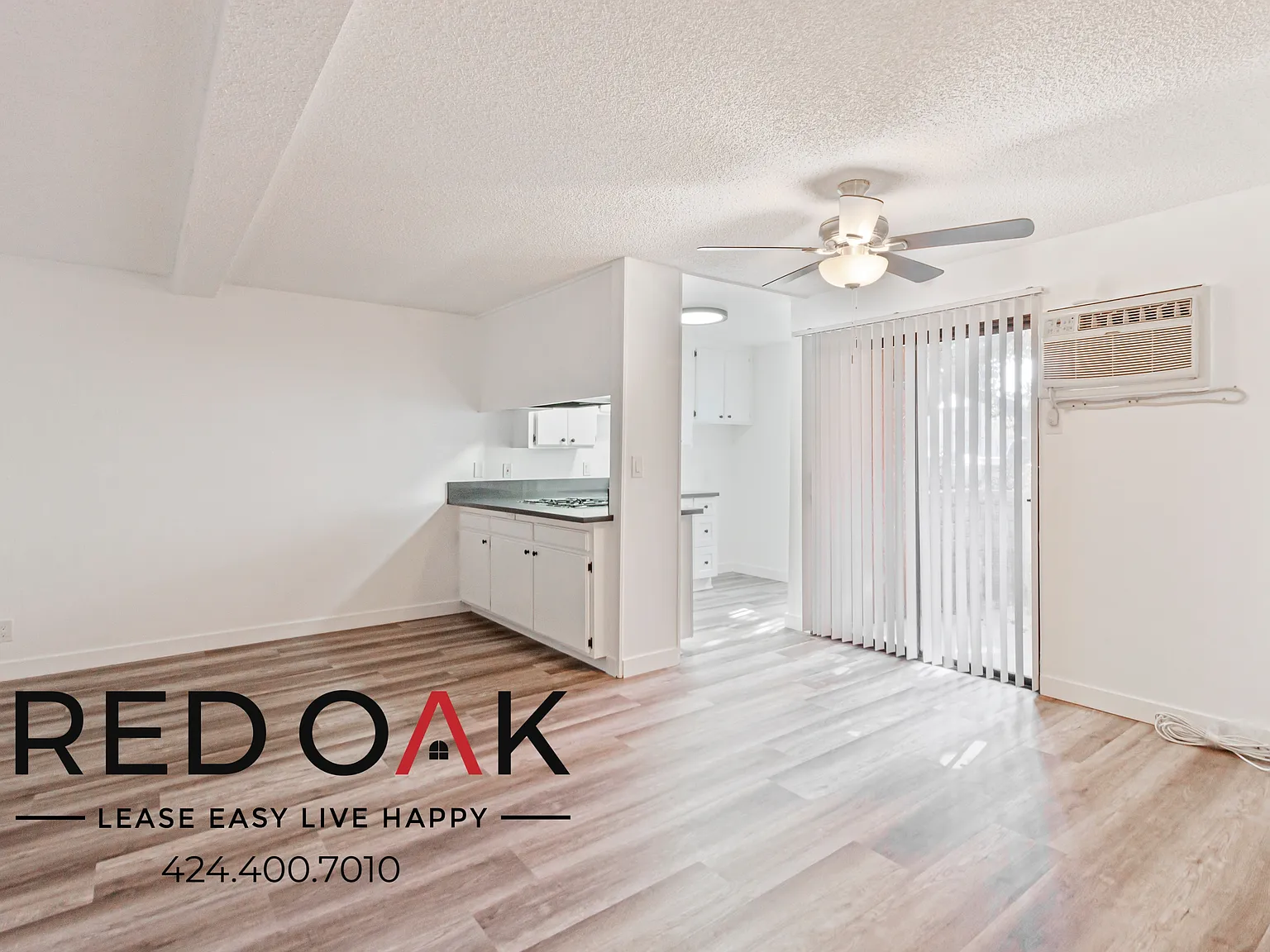 Beautiful Junior One Bedroom with Private Balcony and Included Parking ~ Near CSU Northridge! — Photo 4