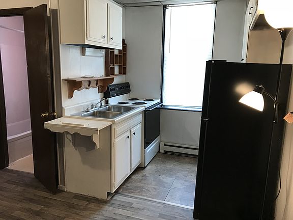 2nd image of 1020 University Ave #246550
