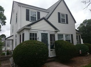 672 Lagrange St, West Roxbury, MA 02132