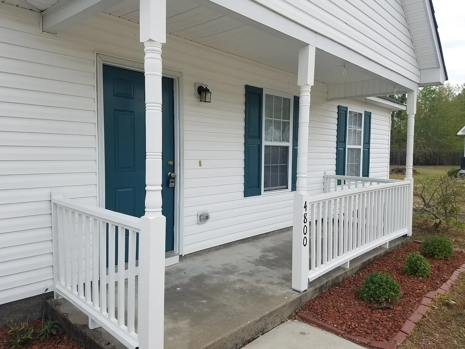 3 bed, 1050 sqft, $1,995 — Photo 2