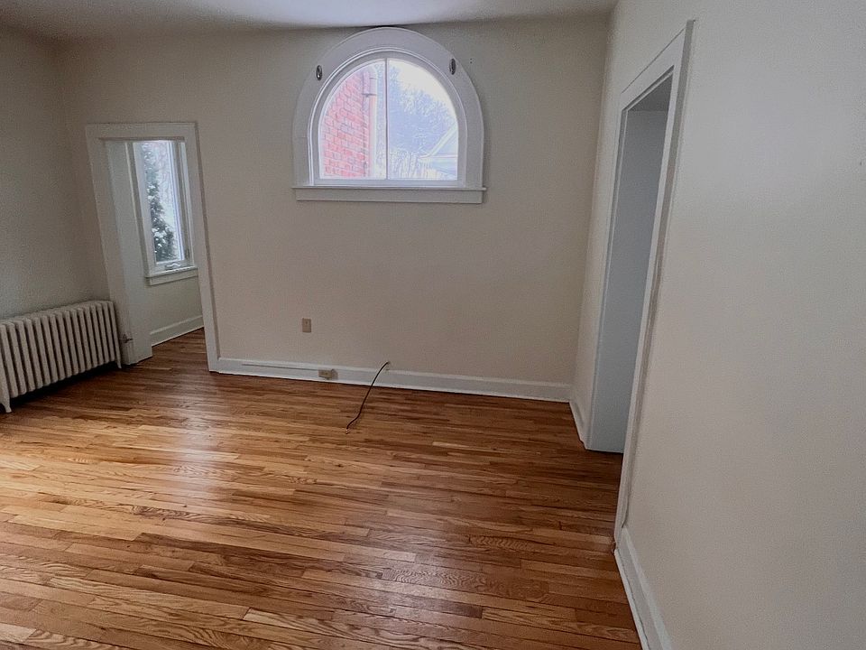 1st image of 609 Piedmont Ave APT 1B