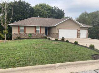 5410 Twelve Oaks Rd, Springfield, MO 65810