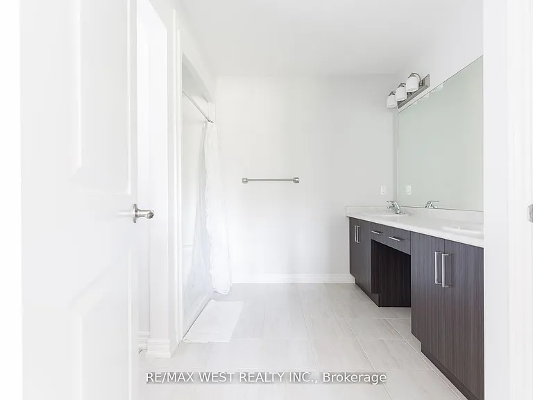 3602 Carolina Ct — Photo 18