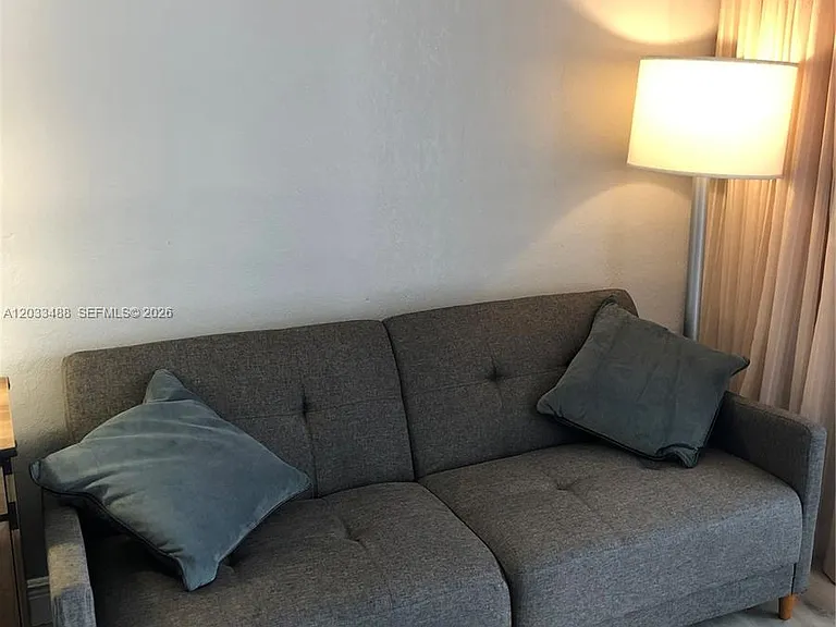19201 Collins Ave #806 — Photo 4