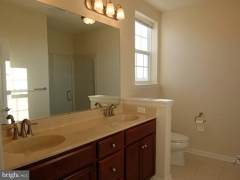 1132 Halifax Pl — Photo 33