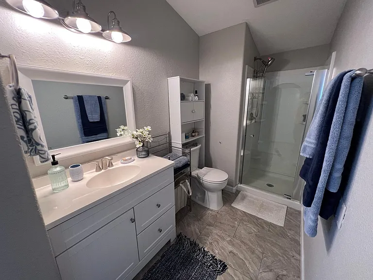 1115 Valley Glen Dr #2 — Photo 18