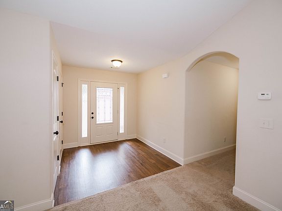 4th image of 464 Redtail Rd