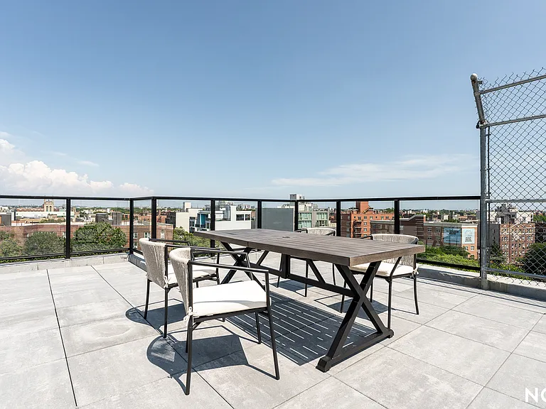 706 Ocean Ave #2A — Photo 29