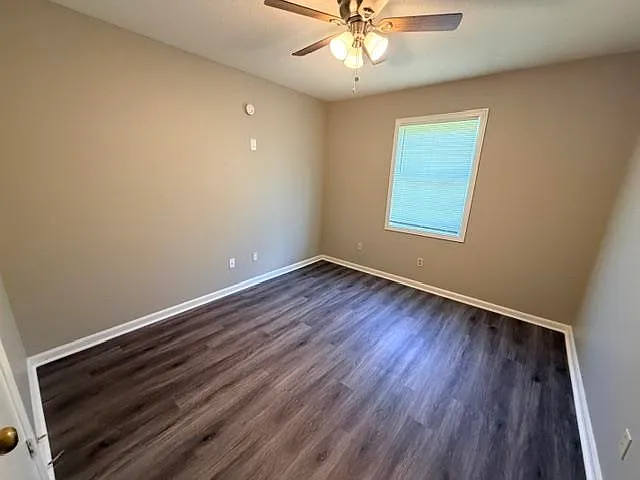 3 bed, 2.0 bath, 1200 sqft, $1,150 — Photo 4