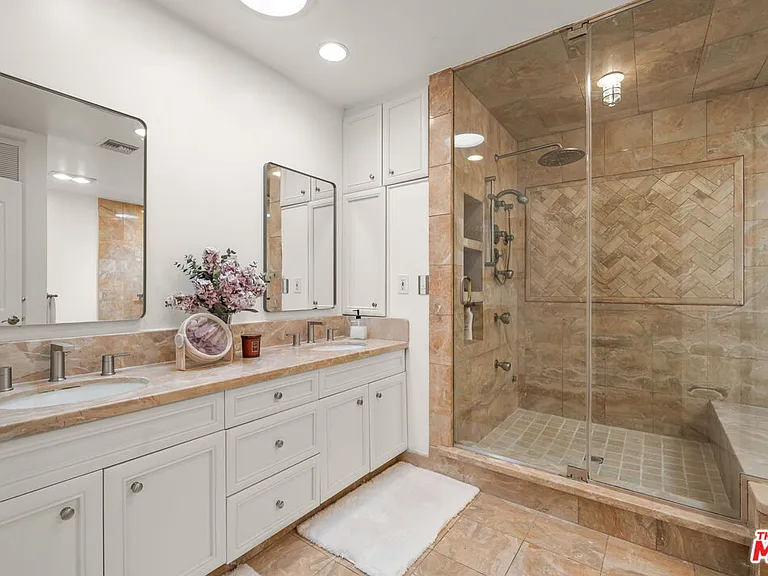 9023 Alto Cedro Dr — Photo 35