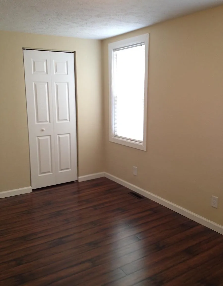 4 bed, 1102 sqft, $3,400 — Photo 4