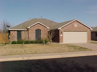 311 River Bluff Cir, Georgetown, TX 78626