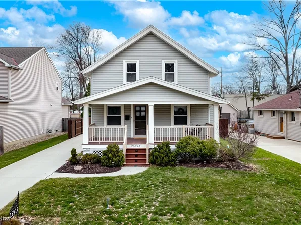 26926 1st St, Westlake, OH 44145