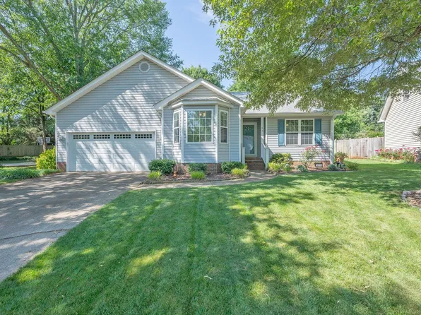5 Anson Ct, Simpsonville, SC 29681