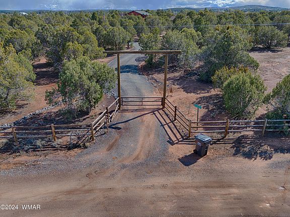 2nd image of 6815 Arrowhead Hill Dr