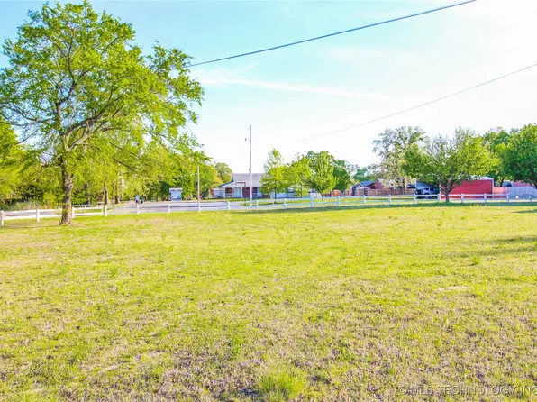 34 E 1145th Rd, Eufaula, OK 74432
