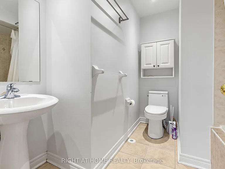 2628 Bur Oak Ave — Photo 28