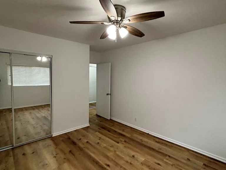 334 S. Hobart Blvd — Photo 26