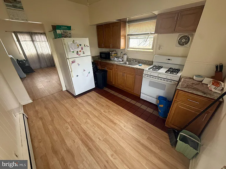 1026 Broadway #A — Photo 2