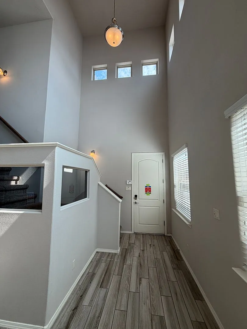 4 Bedroom Townhome Available Near Wyoming Blvd NE & Academy Rd NE! — Photo 4