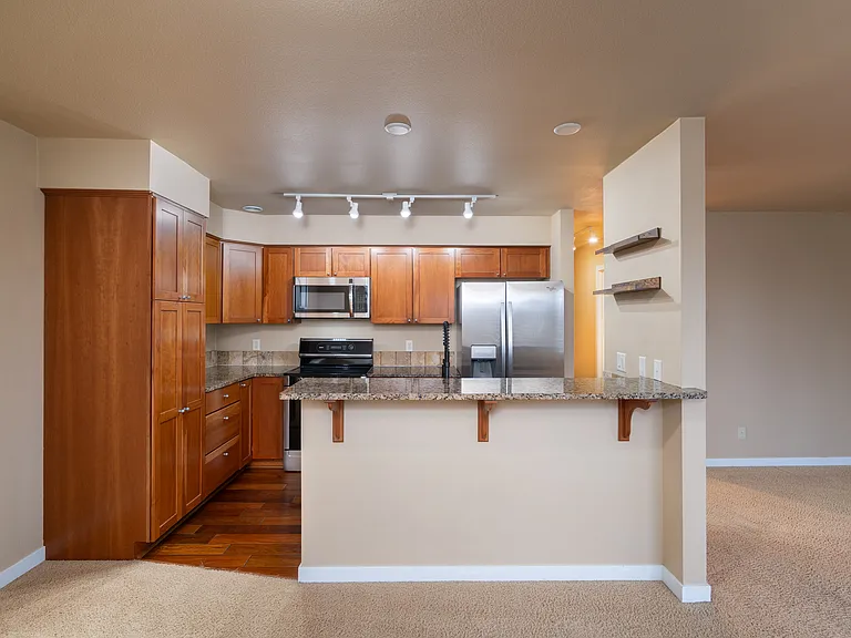 4310 Blue Heron Cir #206 — Photo 9
