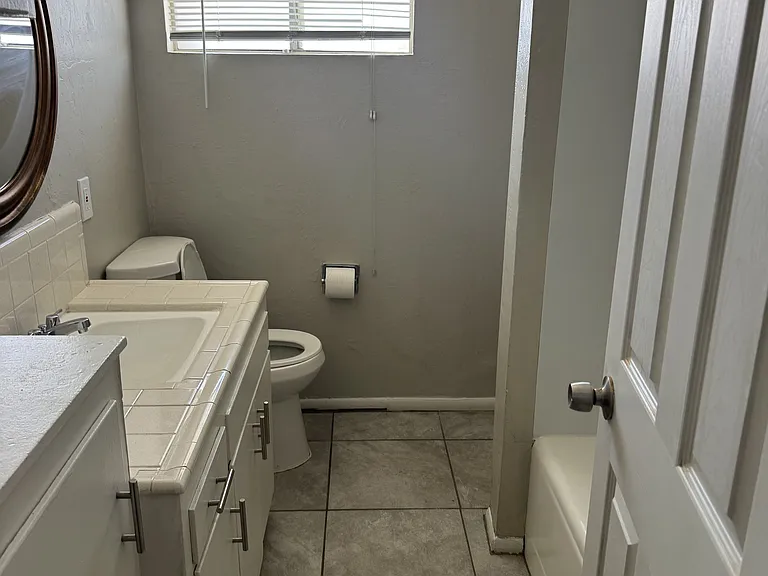 62 S Allen #C — Photo 6