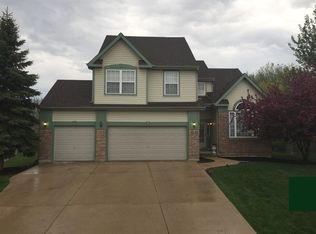 168 Wagonwood Rd, Round Lake, IL 60073