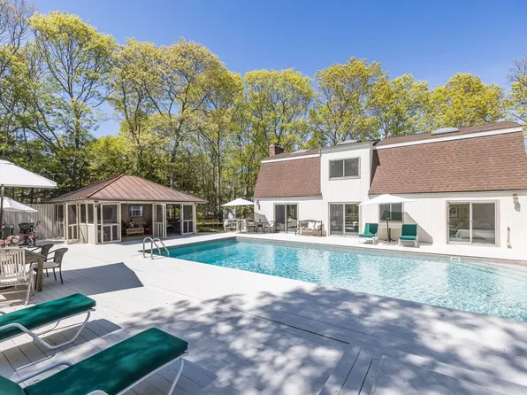 11 Sandown Ct, East Hampton, NY 11937