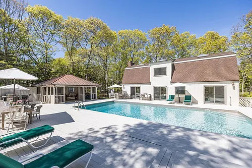 11 Sandown Ct Photo 1