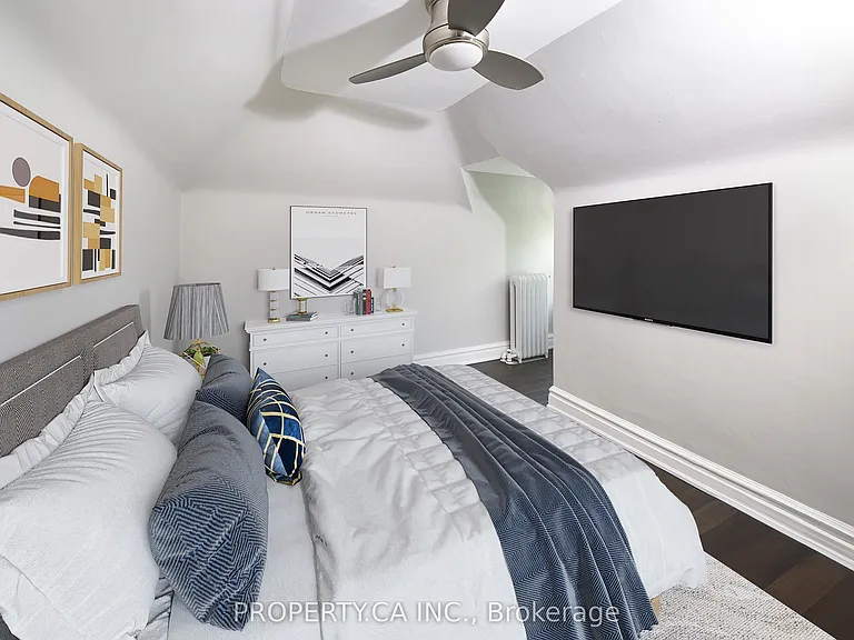 345 Gladstone Ave #UPPER — Photo 16