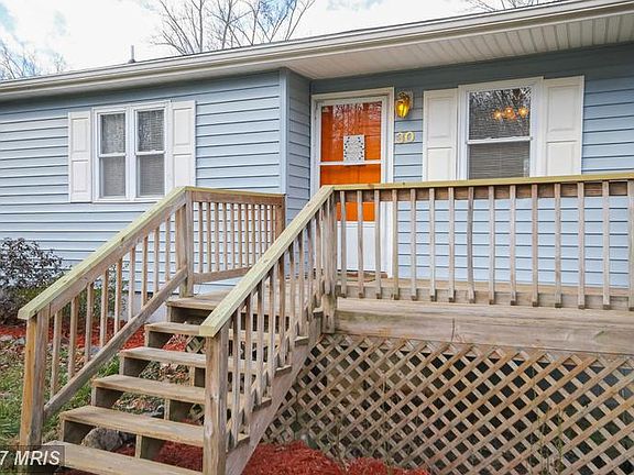 4th image of 30 Doris Dr