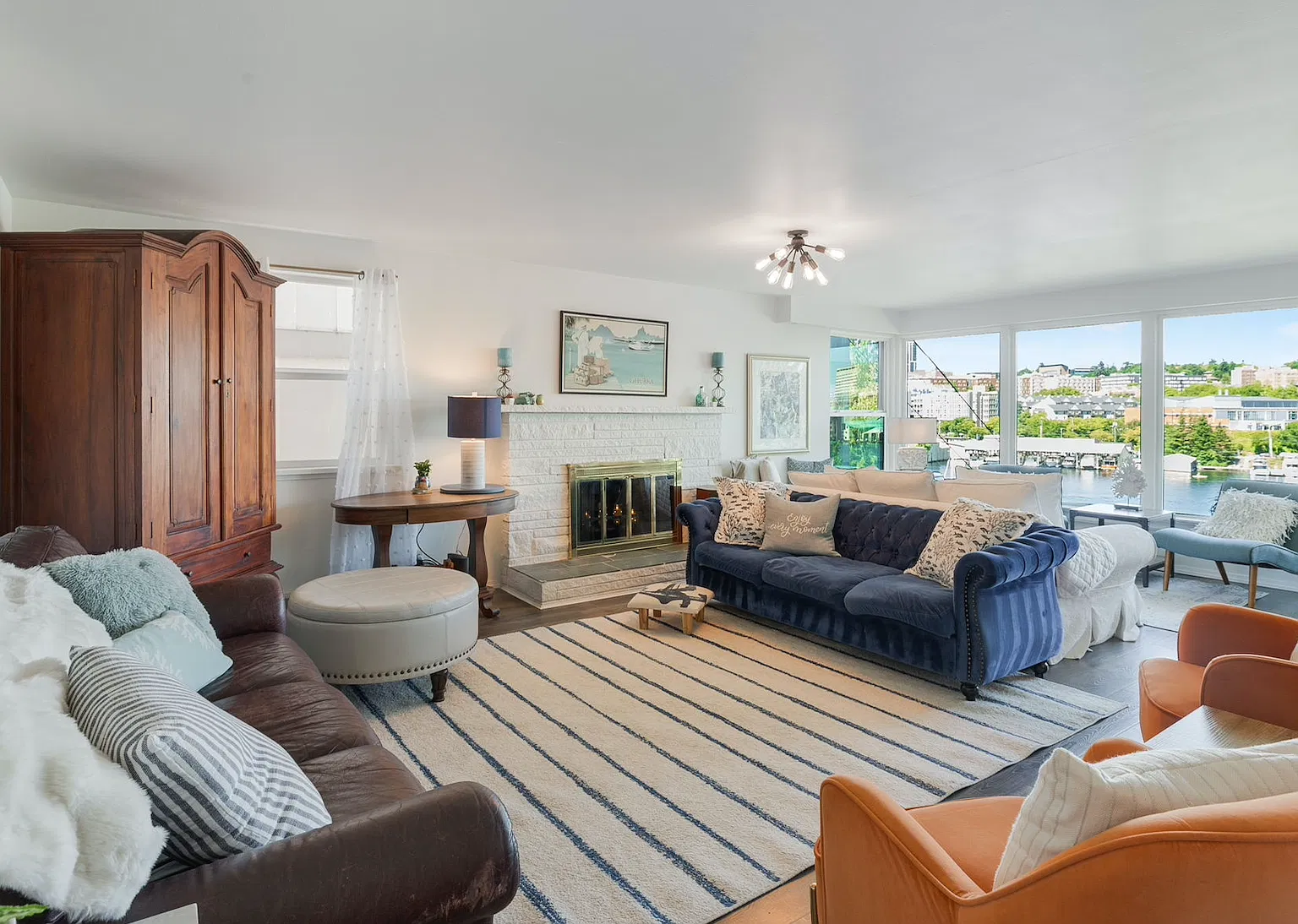 2 bed, 1.5 bath, 1000 sqft, $4,250 — Photo 3