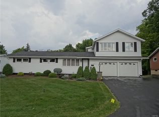 126 Huntshill Rd, Syracuse, NY 13209