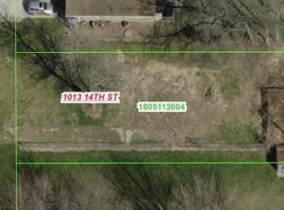 1013 14th St, Silvis, IL 61282