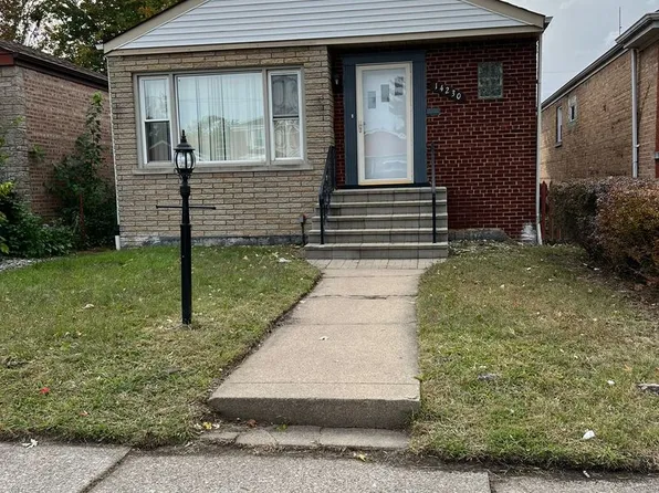 14230 S State St, Riverdale, IL 60827