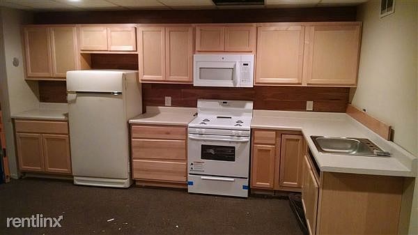 16e studio kitchen