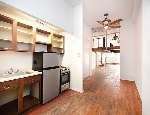 Living room, photo 1