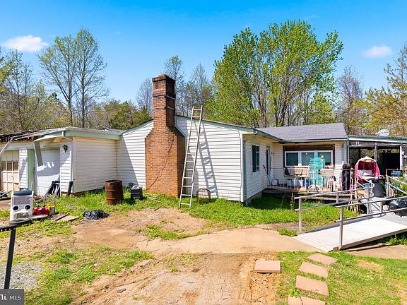 5th image of 2263 Buckner Rd