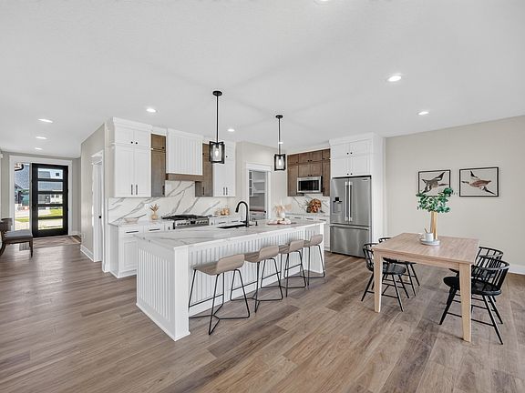 2nd image of 280 NW Copperleaf Ct
