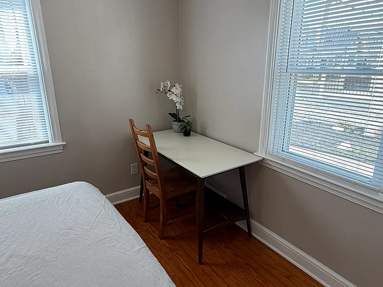 7703 Winchester Ave — Photo 20